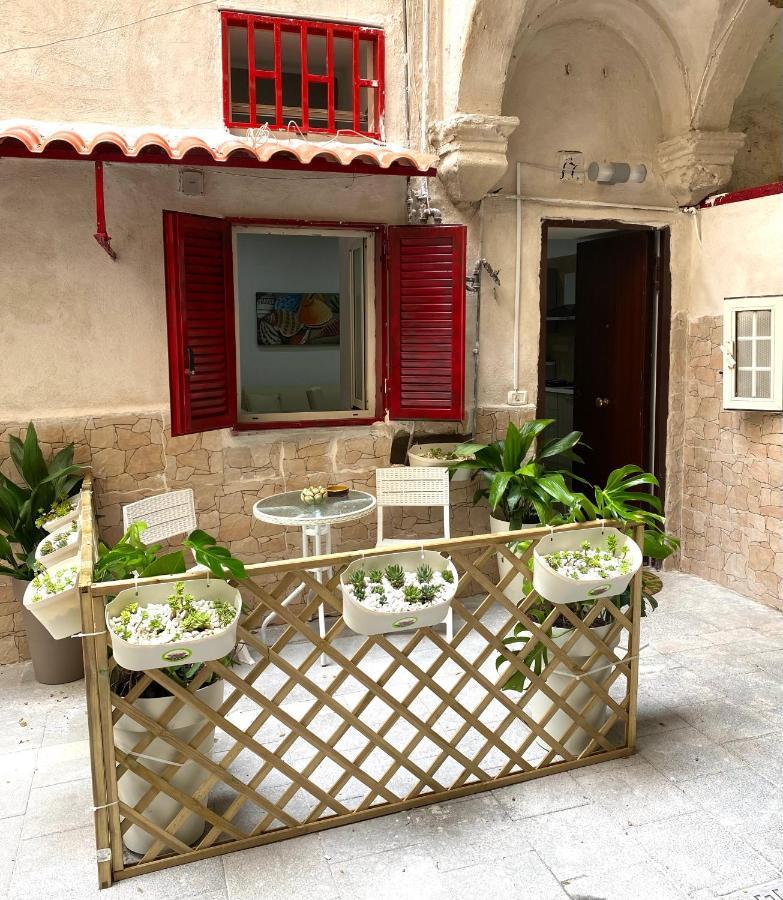 Golden House Apartment Naples Exterior photo
